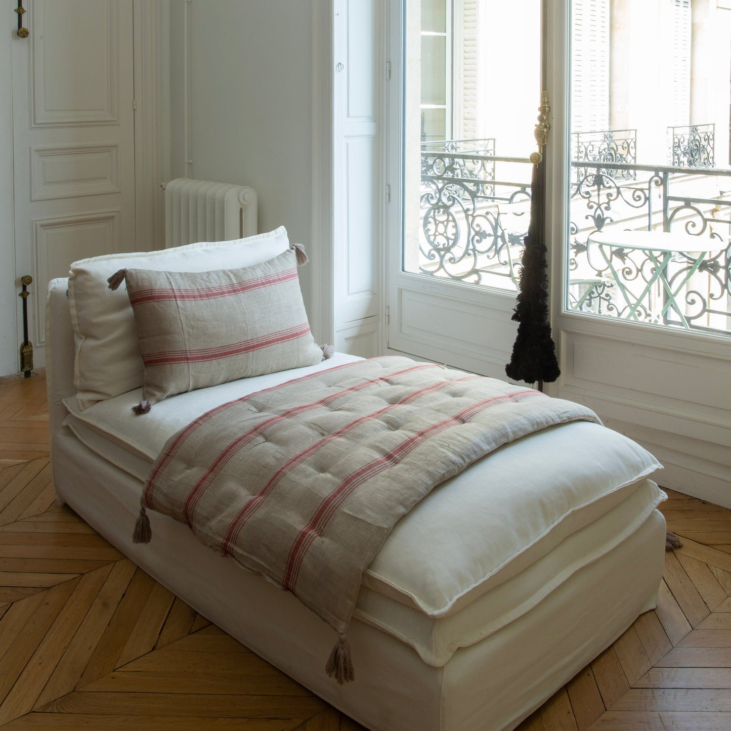 coussin en lin brut rayé fait à la main
